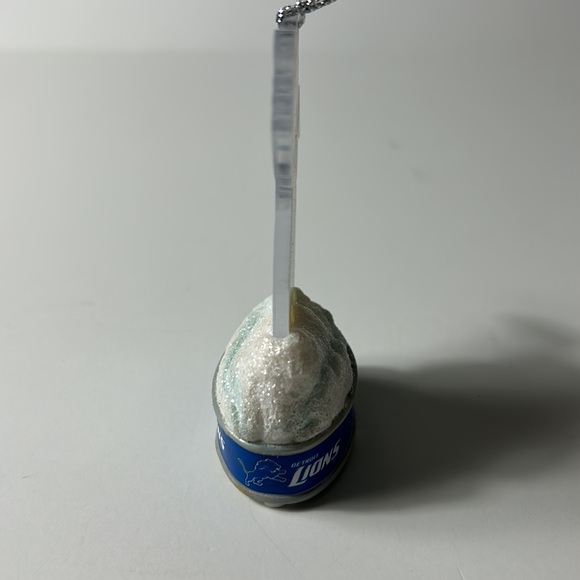 Detroit Lions LED Lit Ornament - Picture 4 of 10